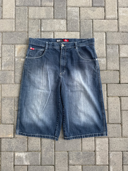 (38) SouthPole Red Tab Y2K Jorts