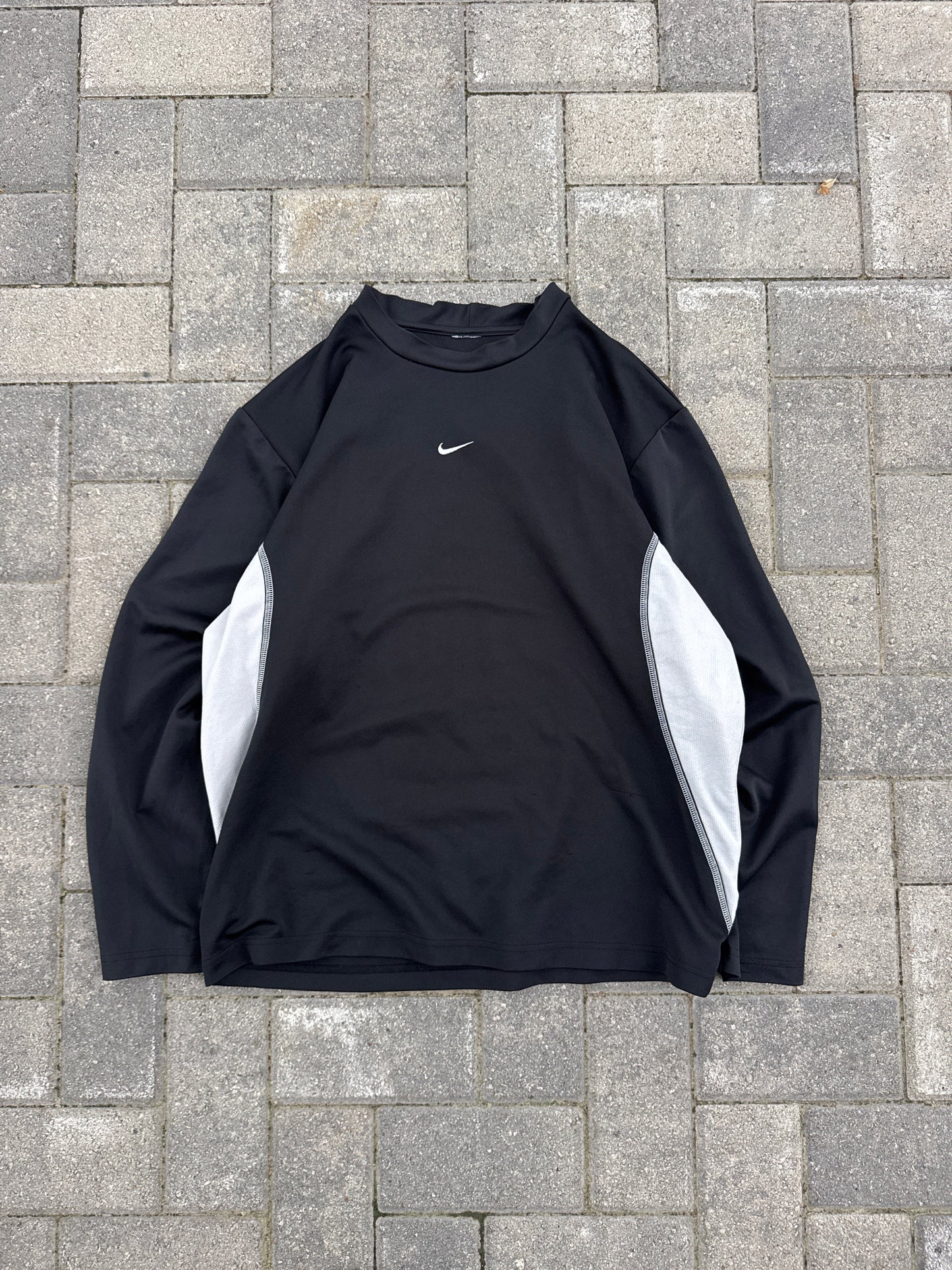 (L) Nike Center Logo Long Sleeve
