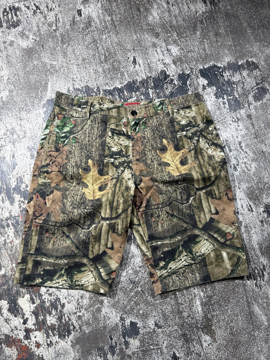 (38) Mossy Oak Shorts