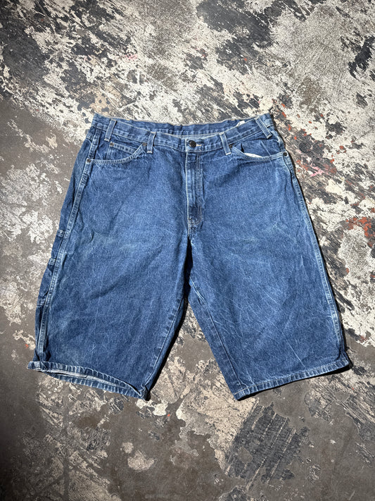 (38) Dickies Skater-board Jorts