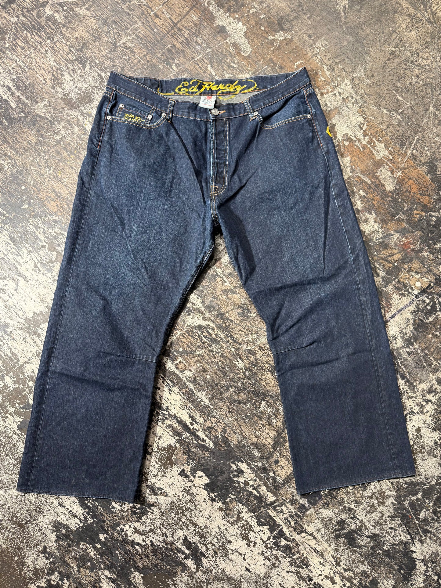(42x32)Ed Hardy Screaming Skulls Denim