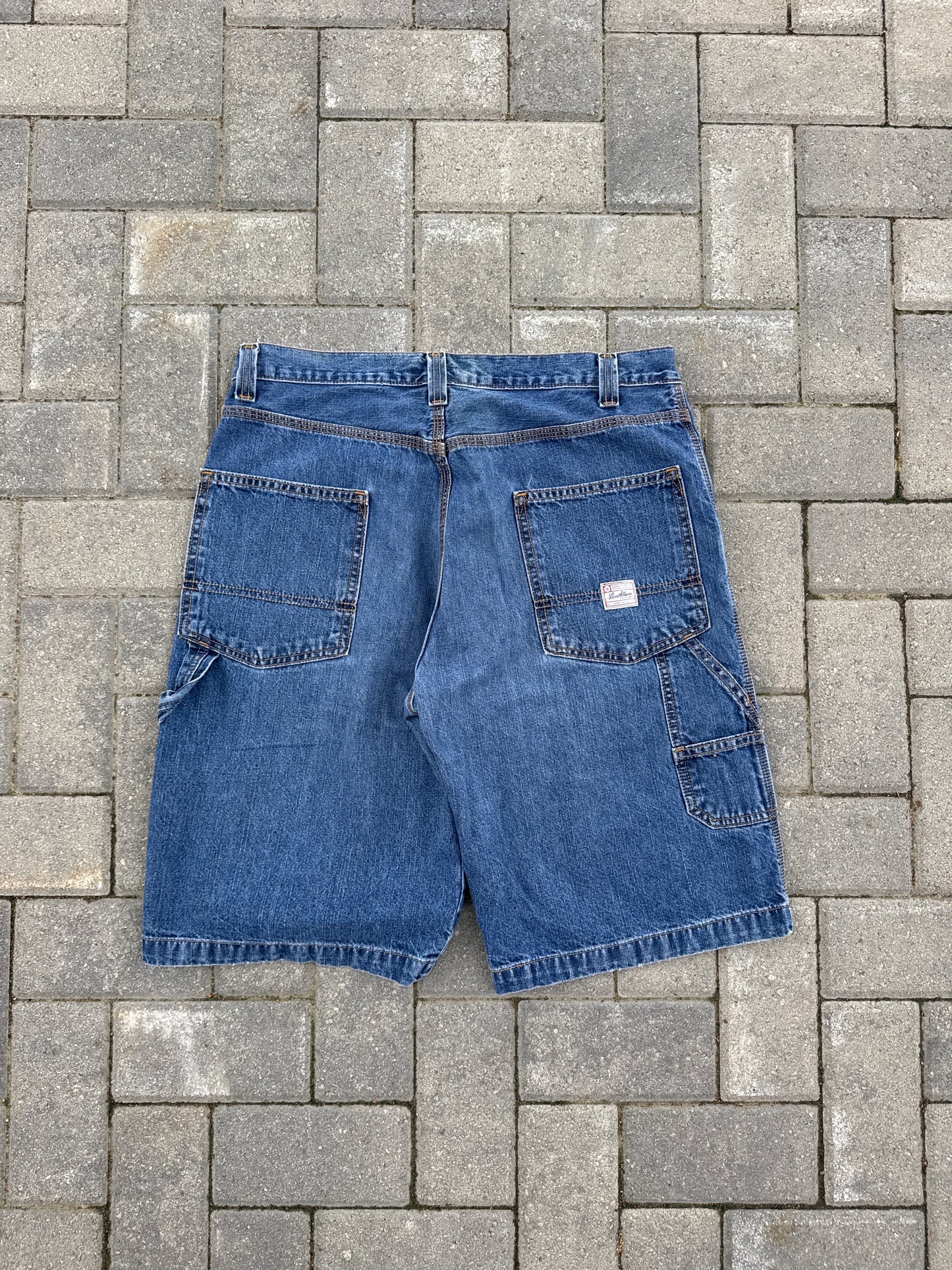(34) Levi’s Strauss Carpenter Jorts