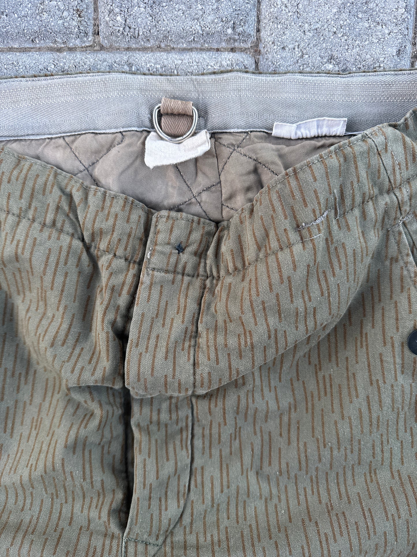 (M) Vintage German Strichtarn Raindrop Camouflage InsulatedPants