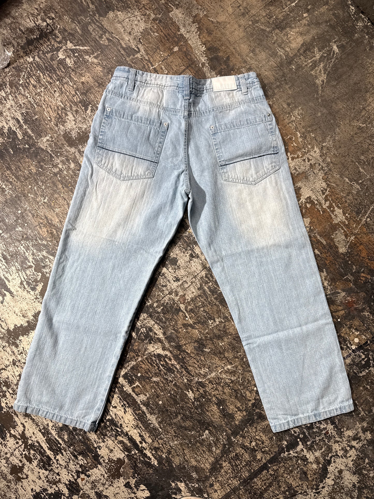 (36x30) SouthPole Relaxed