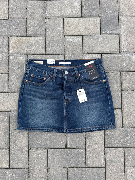 (27) Levi’s Icon Denim Skirt