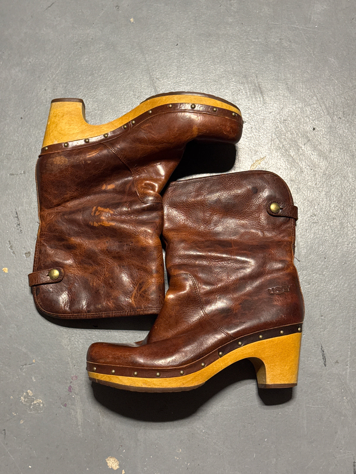 (W8) UGG Lynnea Brown Leather Boots