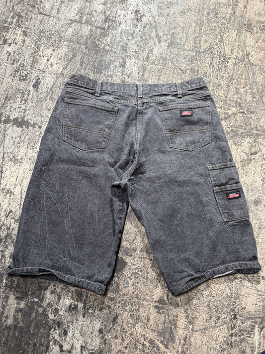 (36) Black Dickies Skating Jorts