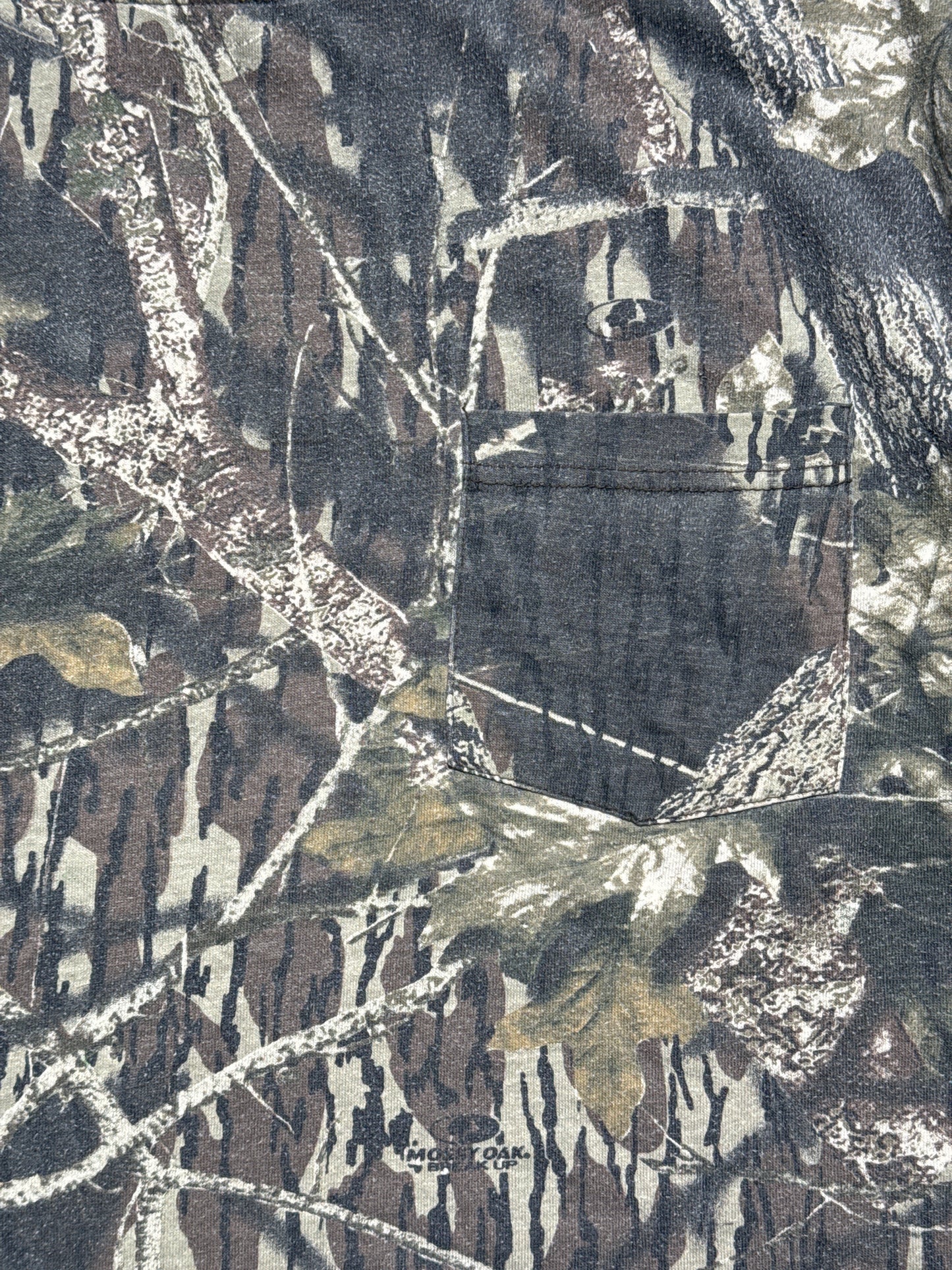 (L) Vintage Mossy Oak Camo T-Shirt