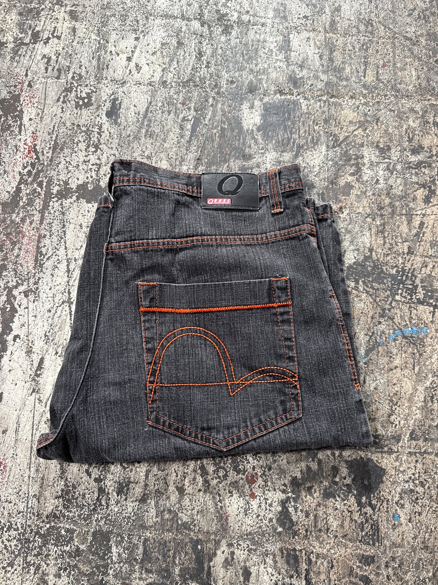 (42) Y2K Qruel Black Shorts