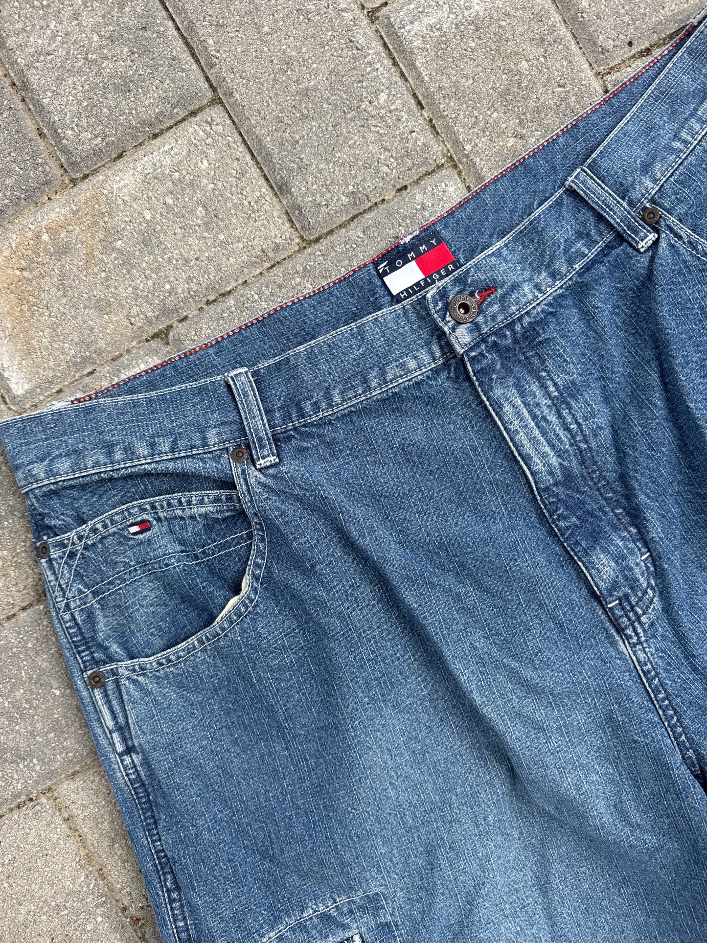 (40) Tommy Hilfiger Y2K Jorts