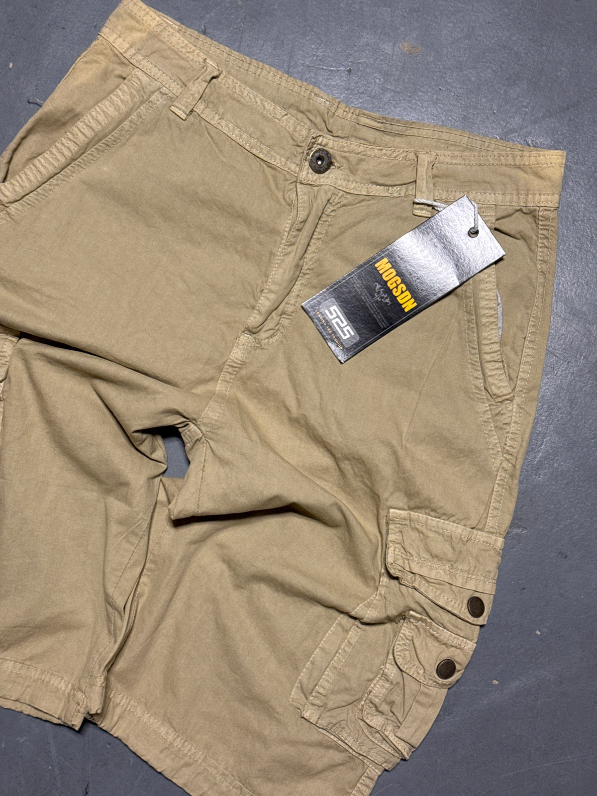 (32) Mogsdn Cargo Shorts