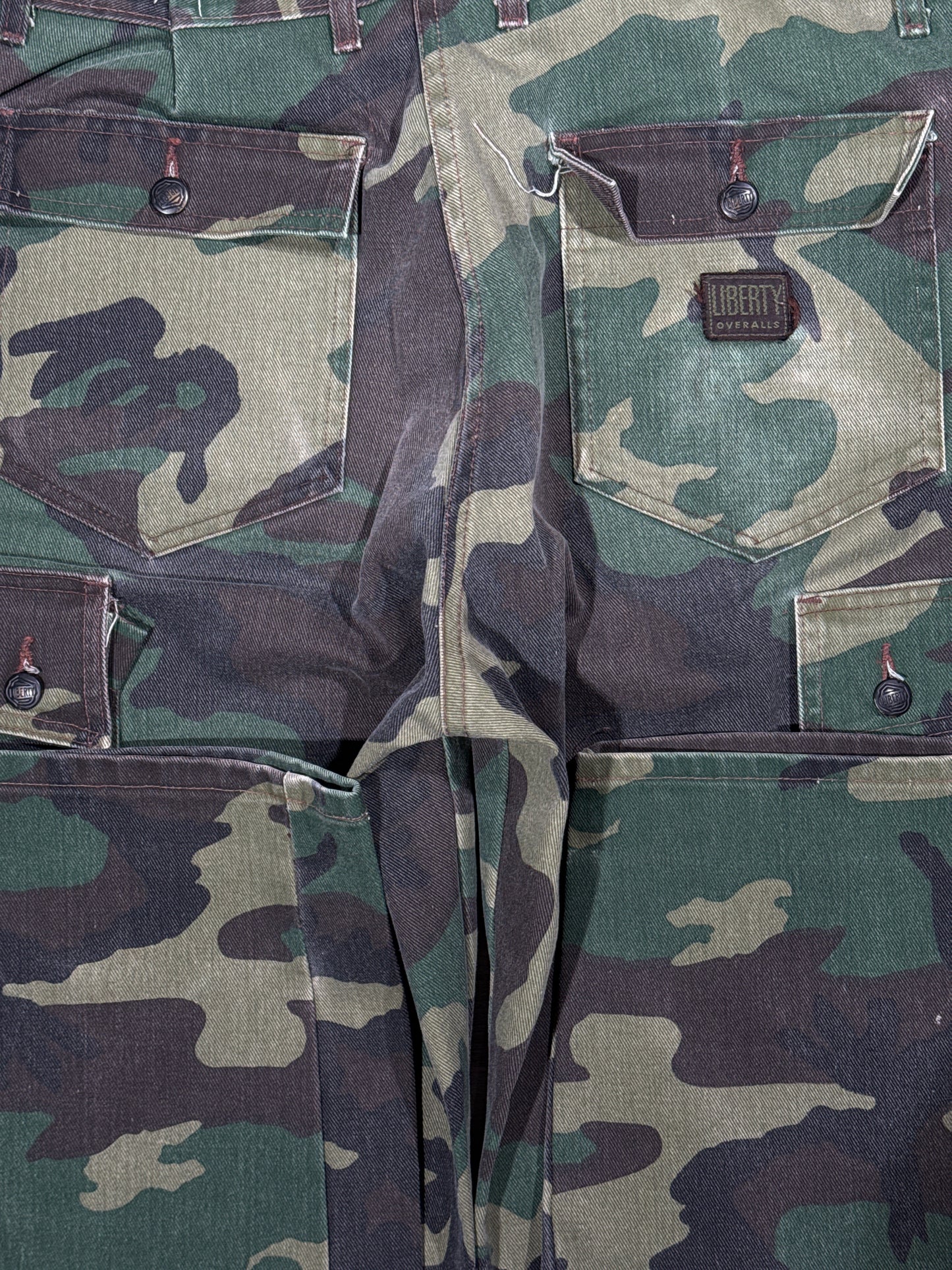 (38x32) Vintage Liberty Military Camo Cargos