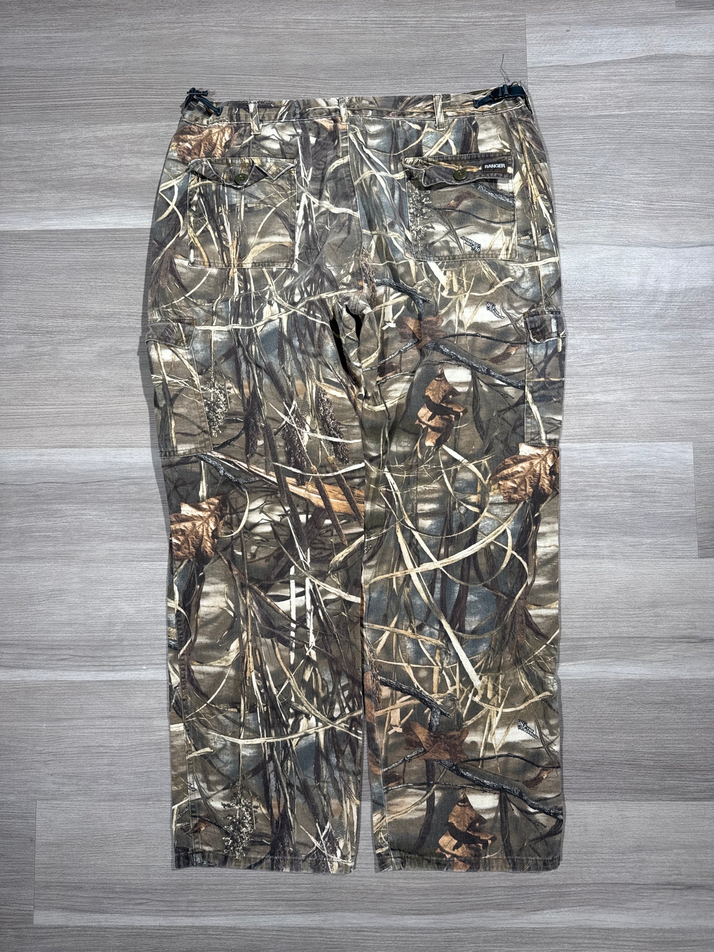 (36x30) Vintage Advantage Max-4 Camo Cargo