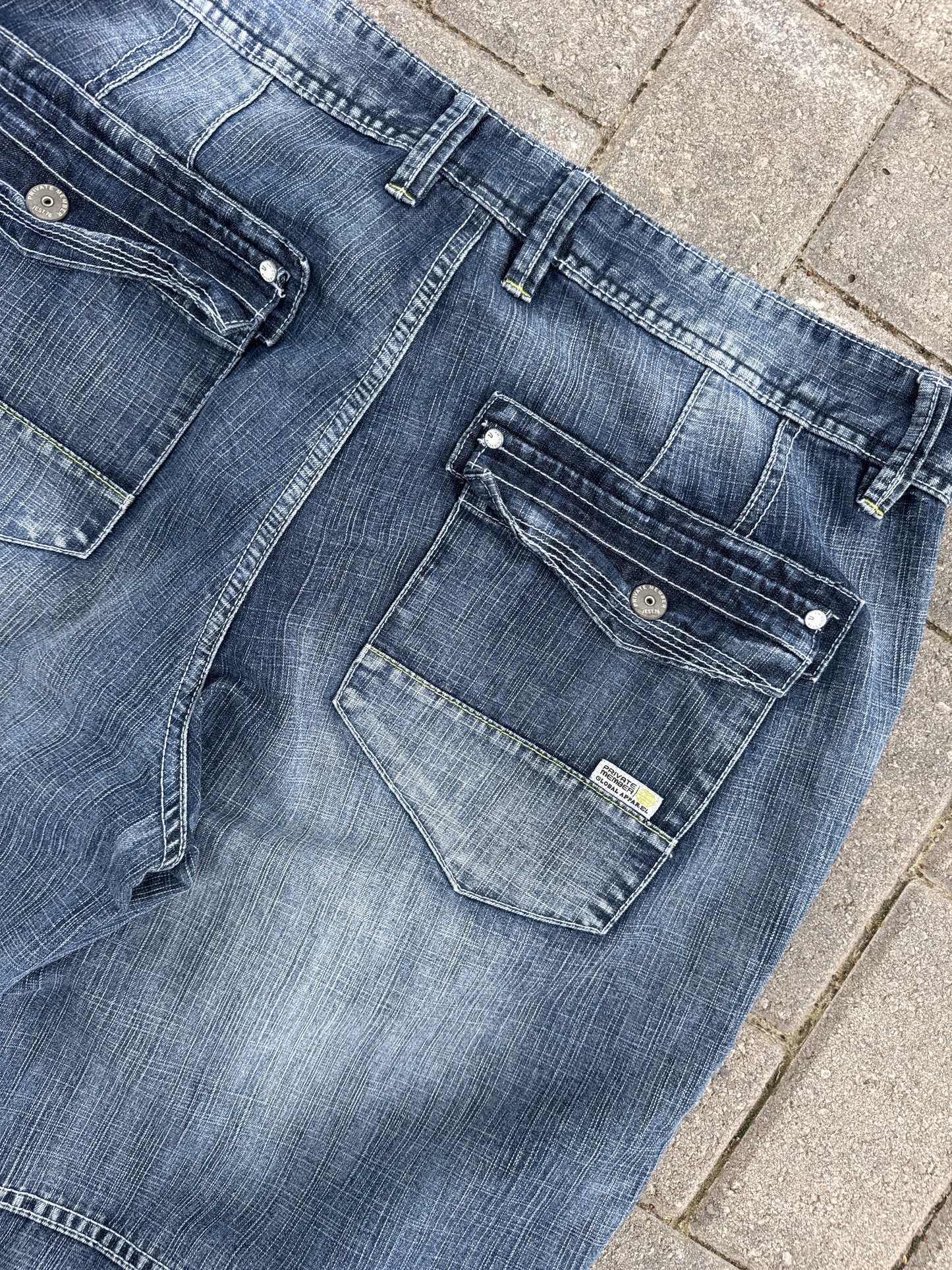 (36) Private Member Y2K Jorts
