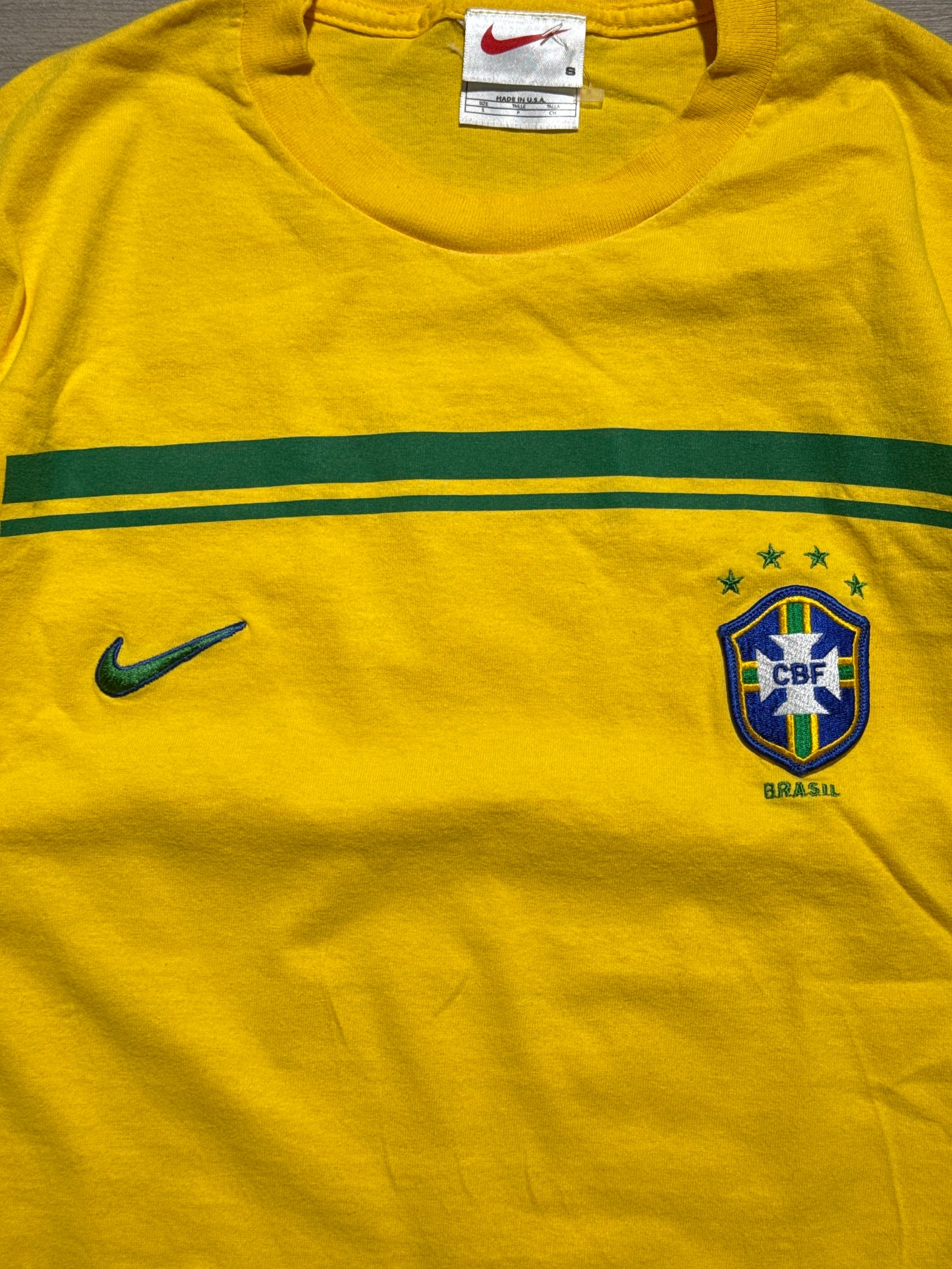 (S) Vintage Nike Brazil T-Shirt