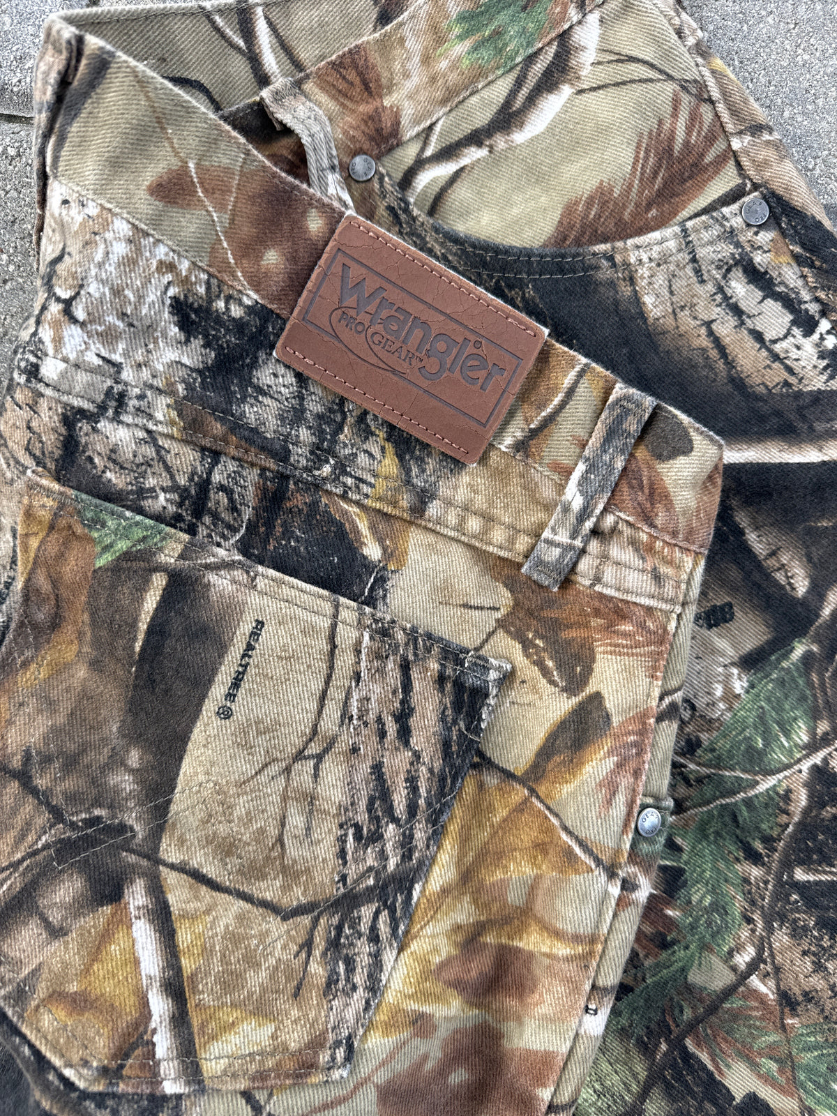 (32x30) Vintage Wrangler Progear RealTree Denim Pants