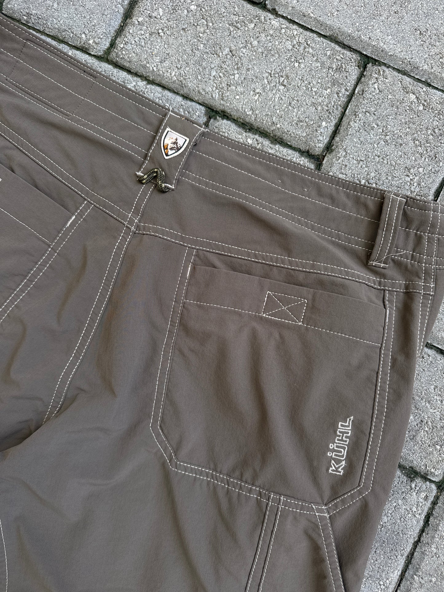 (33) Kühl Shorts