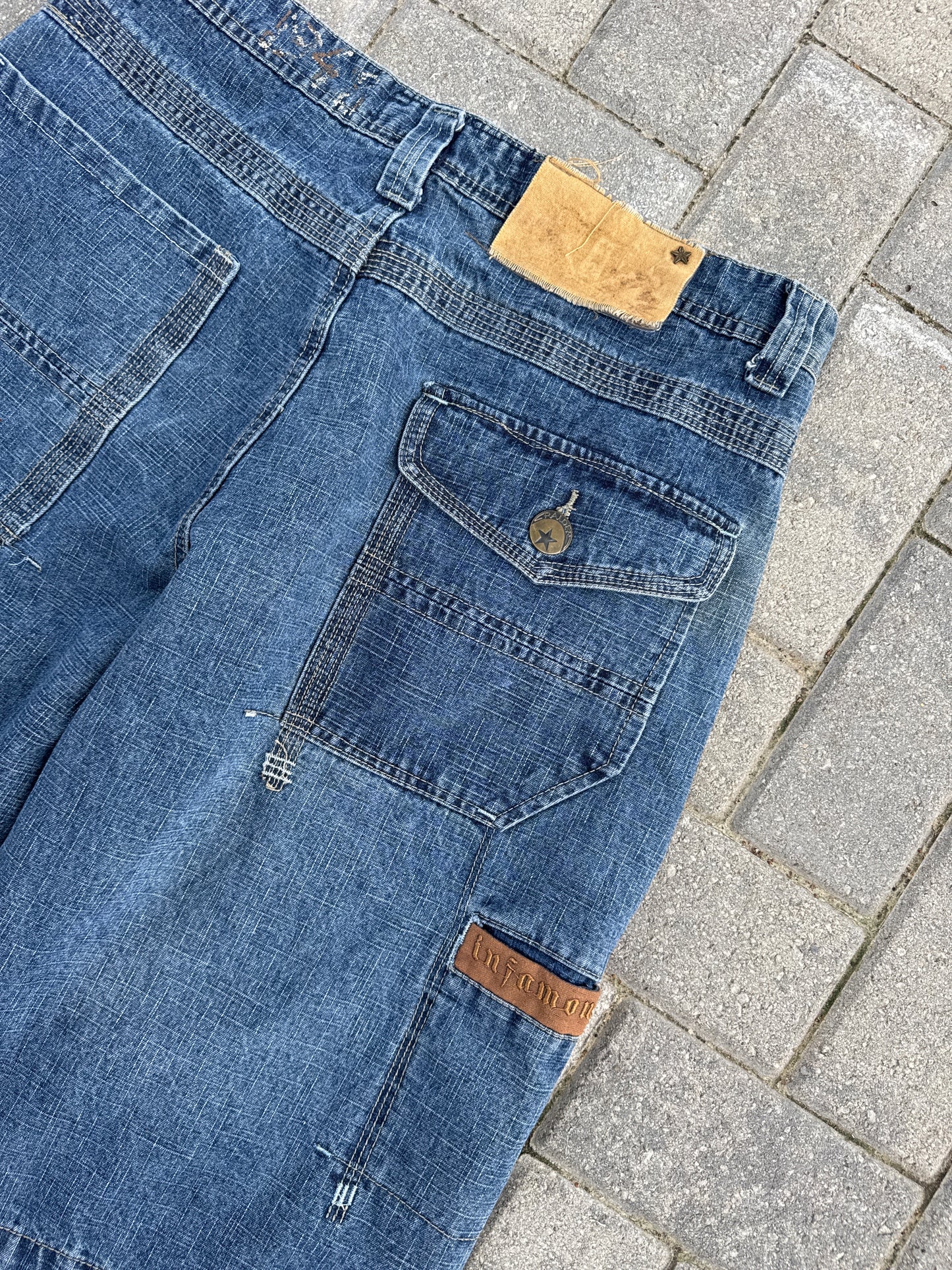 (34) Raider Jeans Y2K Carpenter Jorts