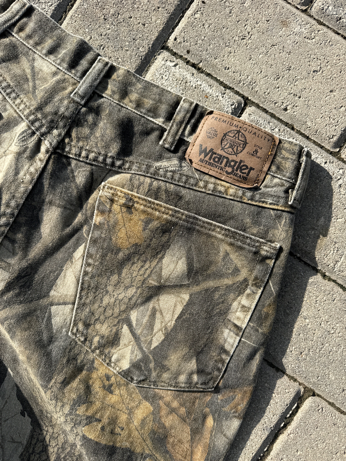 (34x32) Vintage Wrangler RealTree Double-Knee Pants