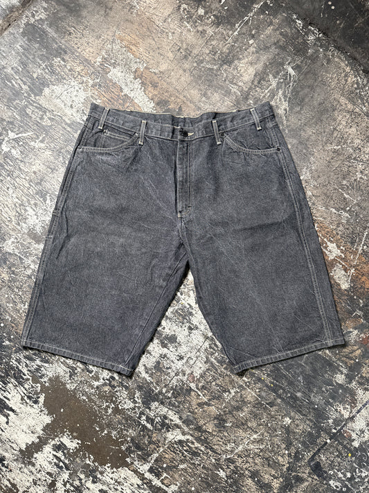 (40) Dickies Charcoal Skater Jorts
