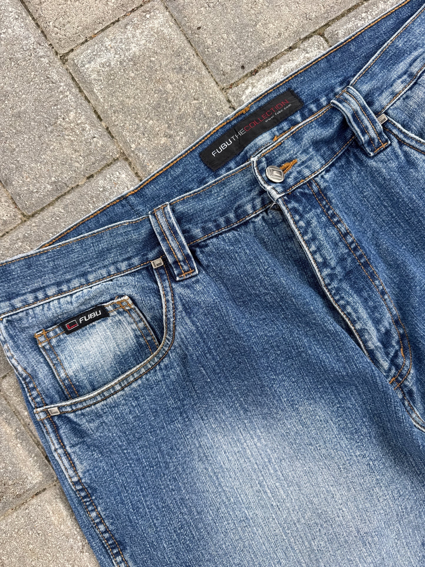 (40) Fubu Y2K Jorts