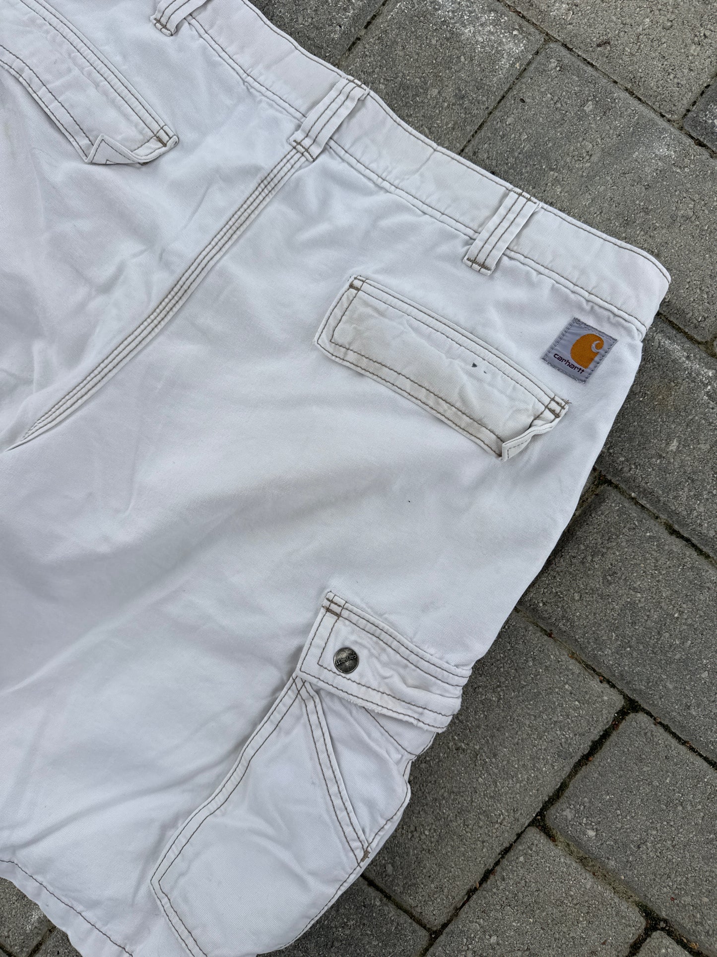 (38) Carhartt Carpenter Cargo White Shorts