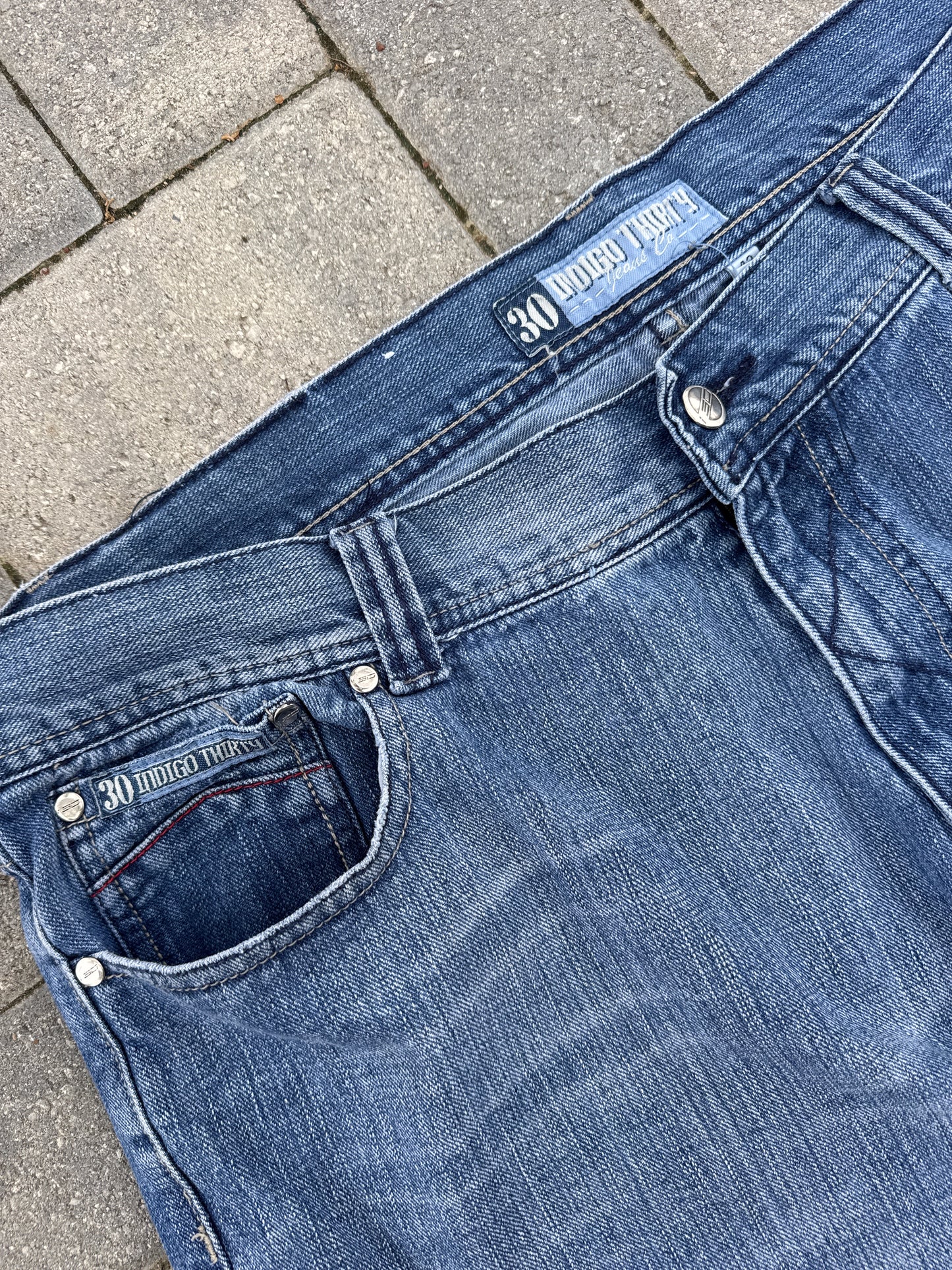 (42) Indigo Thirty Y2K Jorts