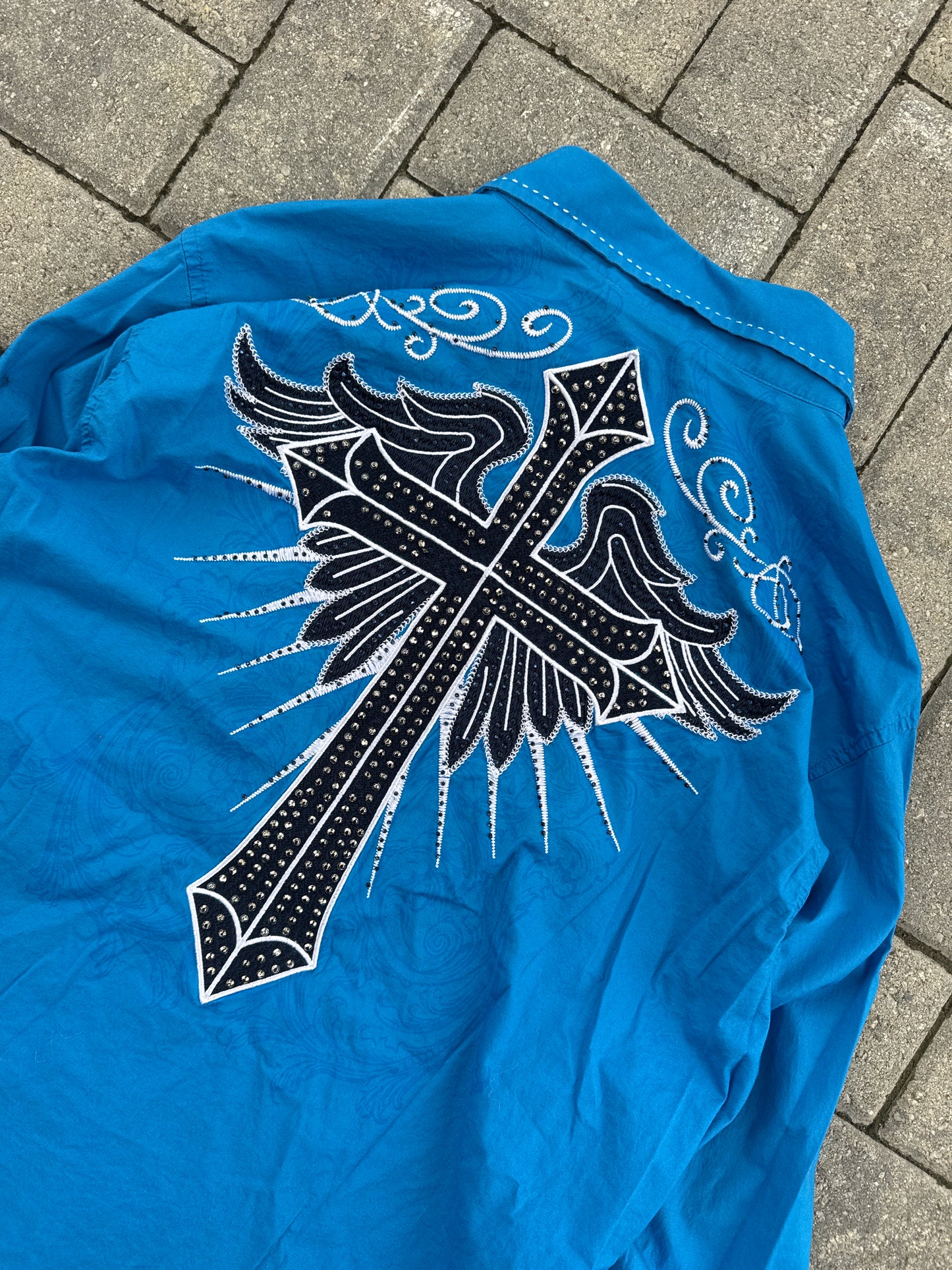 (XL) Victorious Gemmed Button-Up Shirt