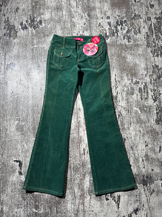 (7) Women’s Corduroy Brand New Pants