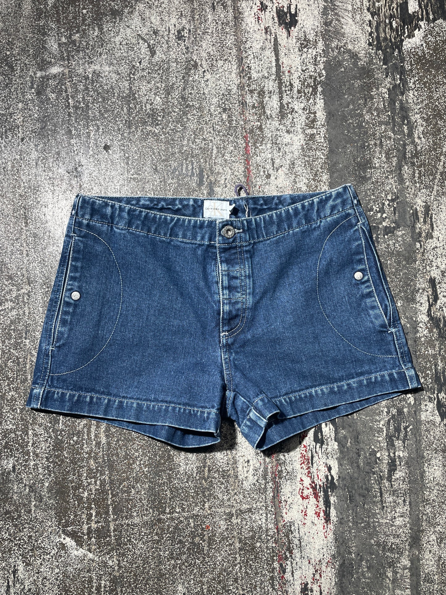 (7) Women’s Calvin Klein Jorts