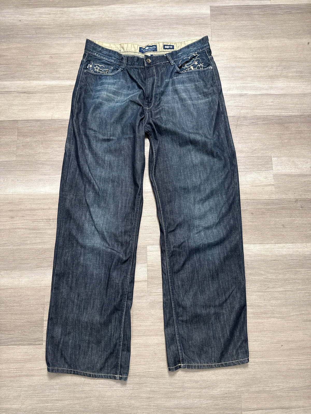 (36x34) Ecko Unltd Baggie Fit Embroidered Denims