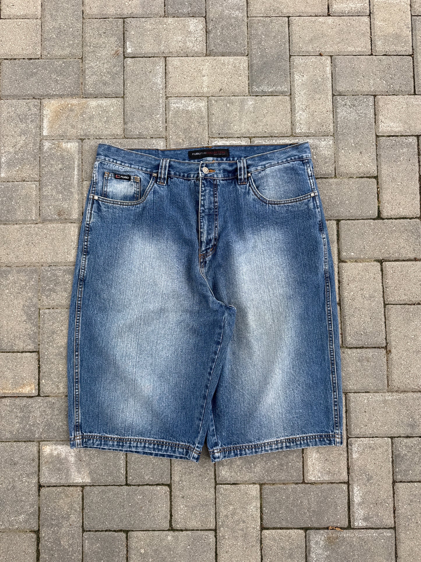 (40) Fubu Y2K Jorts